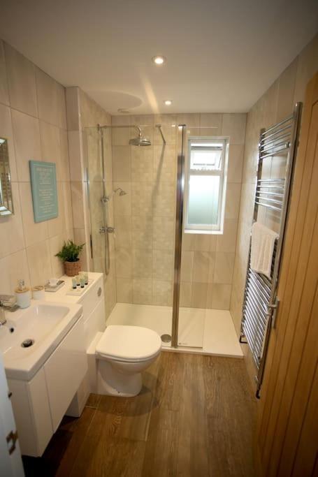 Lovely Two Bedroom Bungalow With Hot Tub Γέοβιλ Εξωτερικό φωτογραφία